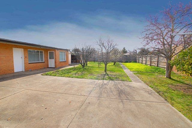 188 William Street, ST ALBANS VIC 3021, St Albans - Thumbnail 2