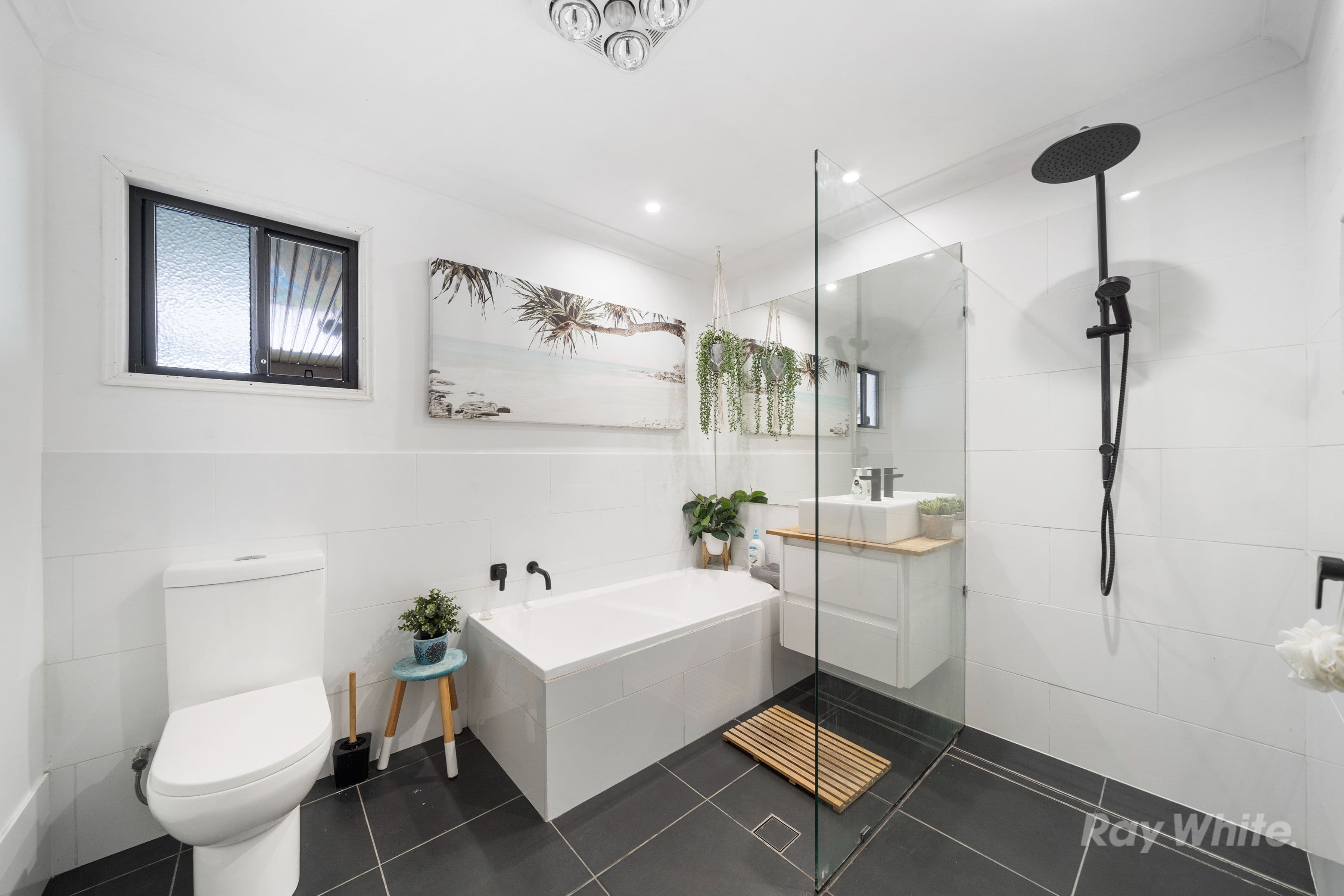 7 Hinchinbrook Avenue, Bethania QLD 4205, Bethania - Thumbnail 3