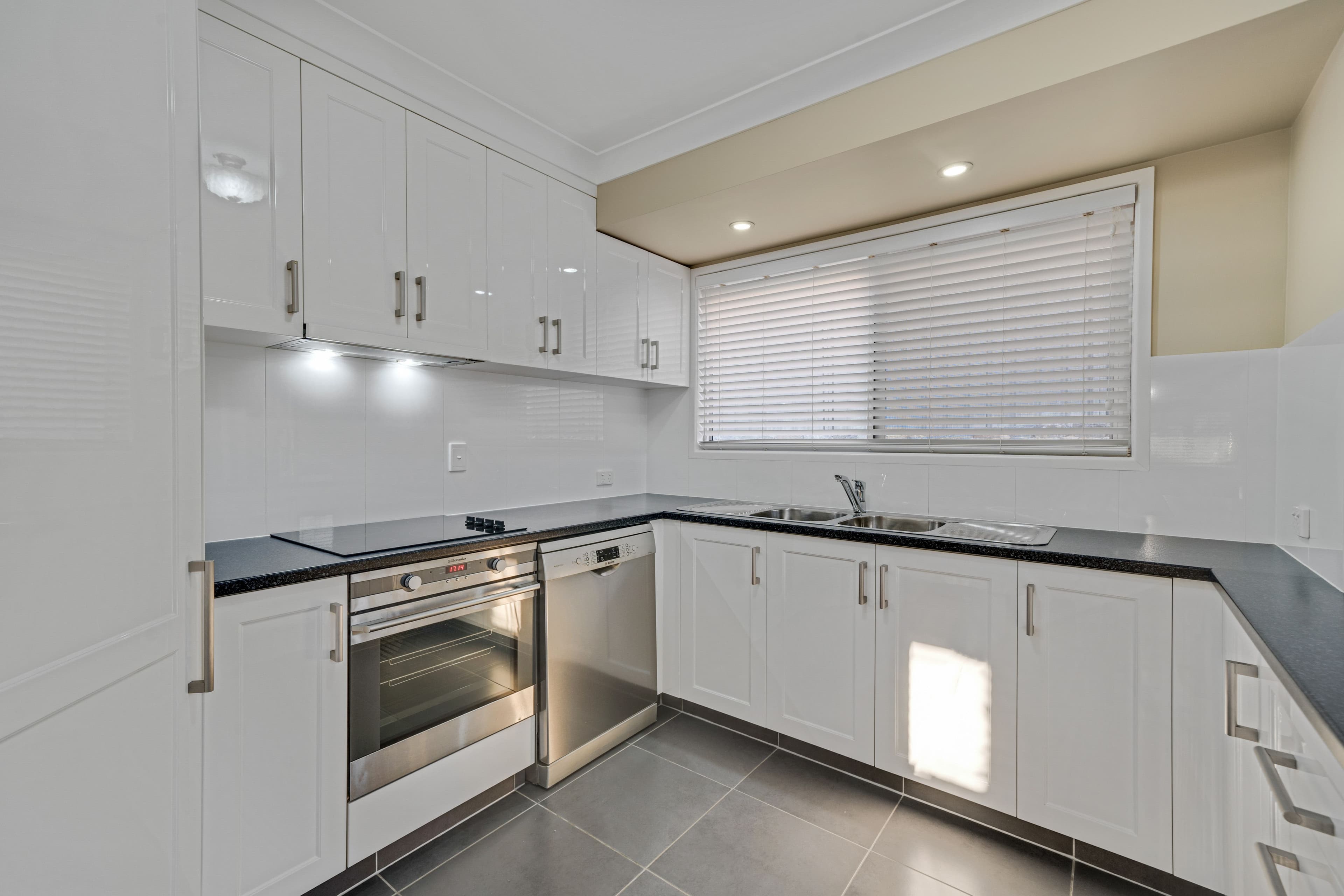 24 Begonia Street, Browns Plains QLD 4118, Browns Plains - Thumbnail 7