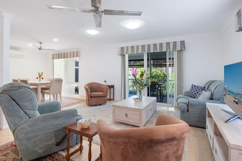211/70 Hansford Road, Coombabah, QLD, 4216, Coombabah - Thumbnail 4