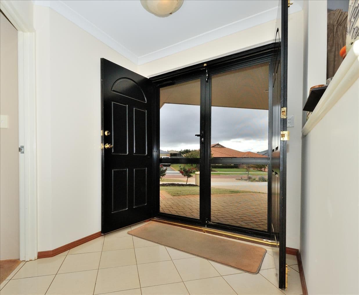 14 Brookmount Drive, ELLENBROOK WA 6069, Ellenbrook - Thumbnail 3