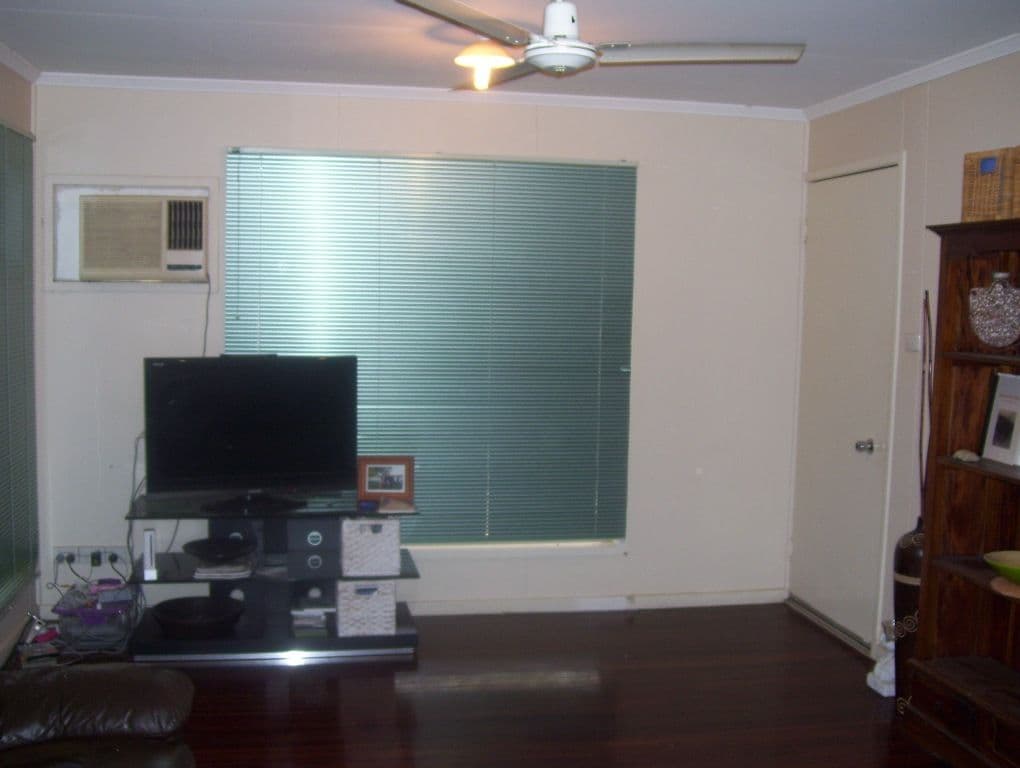 9 Rose Street, MORANBAH QLD 4744, Moranbah - Thumbnail 2
