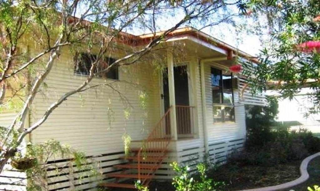 9 Rose Street, MORANBAH QLD 4744, Moranbah - Thumbnail 7