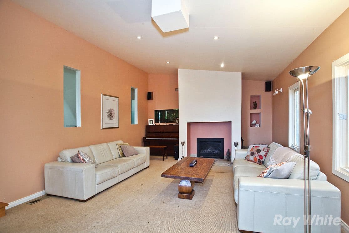 35 Hinkler Road, GLEN WAVERLEY VIC 3150, Glen Waverley - Thumbnail 3