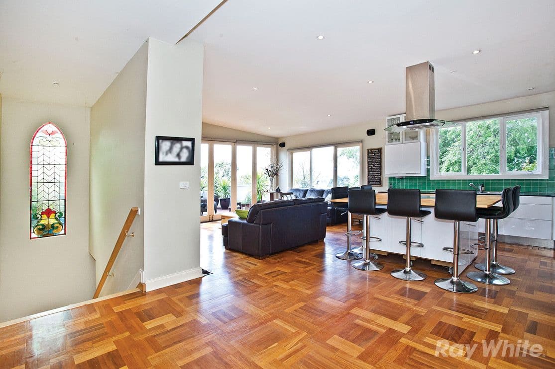 35 Hinkler Road, GLEN WAVERLEY VIC 3150, Glen Waverley - Thumbnail 5