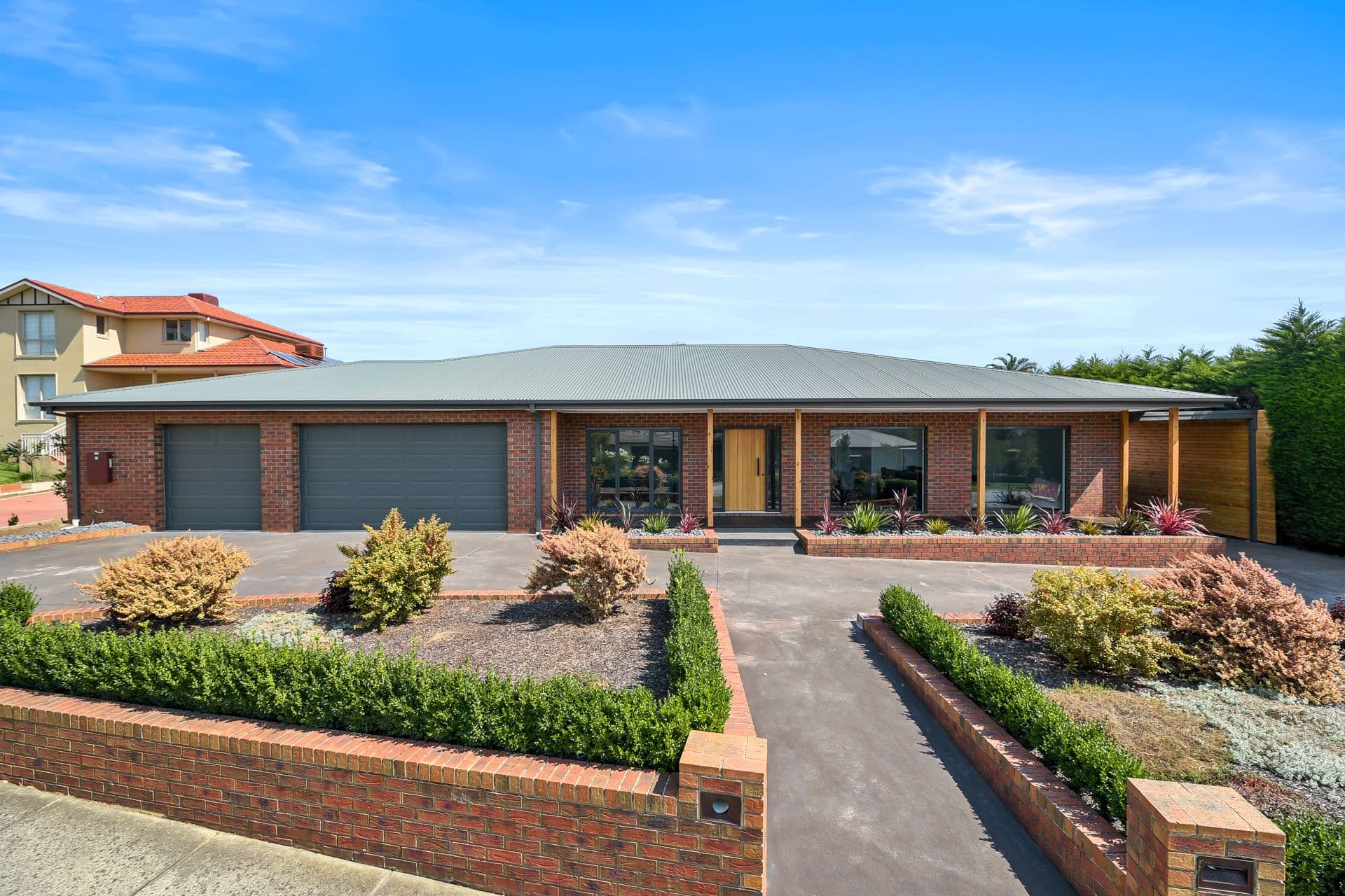 9 Seabrook Blvd, Seabrook - Thumbnail 2