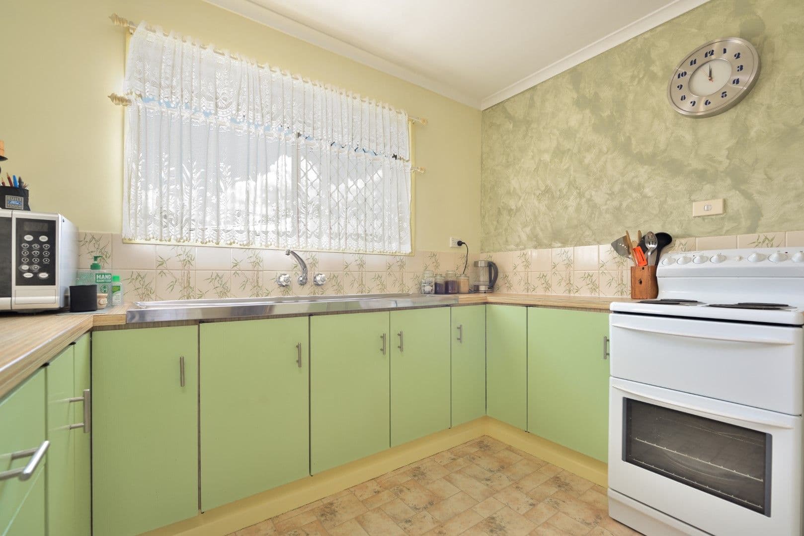 6 Croydon Close, Telina QLD 4680, Telina - Thumbnail 3