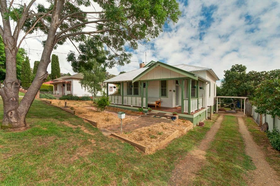 23 Mont Street, YASS NSW 2582, Yass - Thumbnail 2