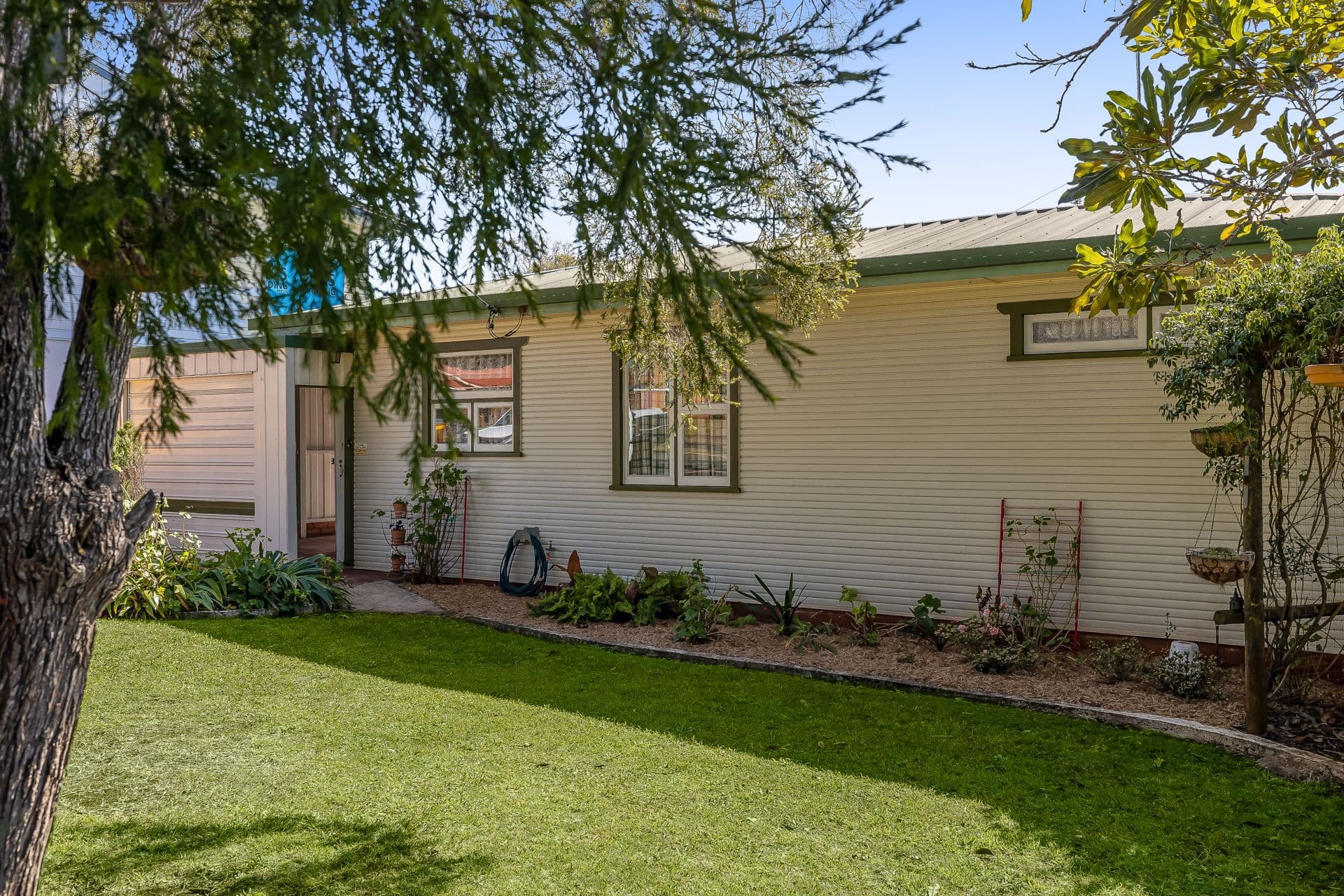 201 Alderley Street, Centenary Heights QLD 4350, Centenary Heights - Thumbnail 2