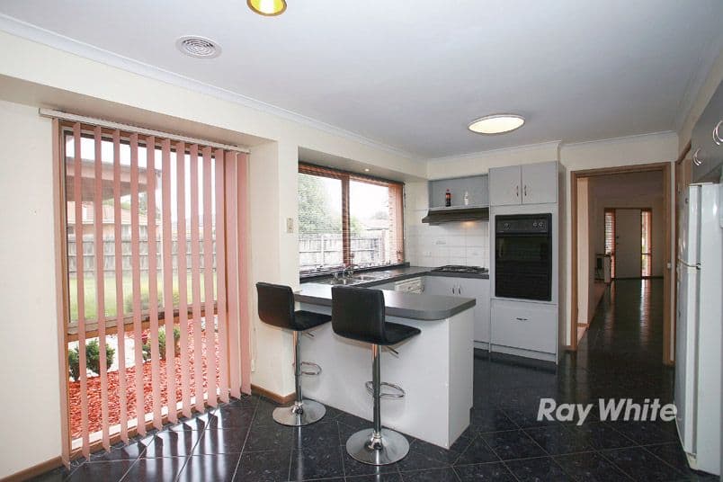 7 Filbert Court, CRANBOURNE VIC 3977, Cranbourne North - Thumbnail 5
