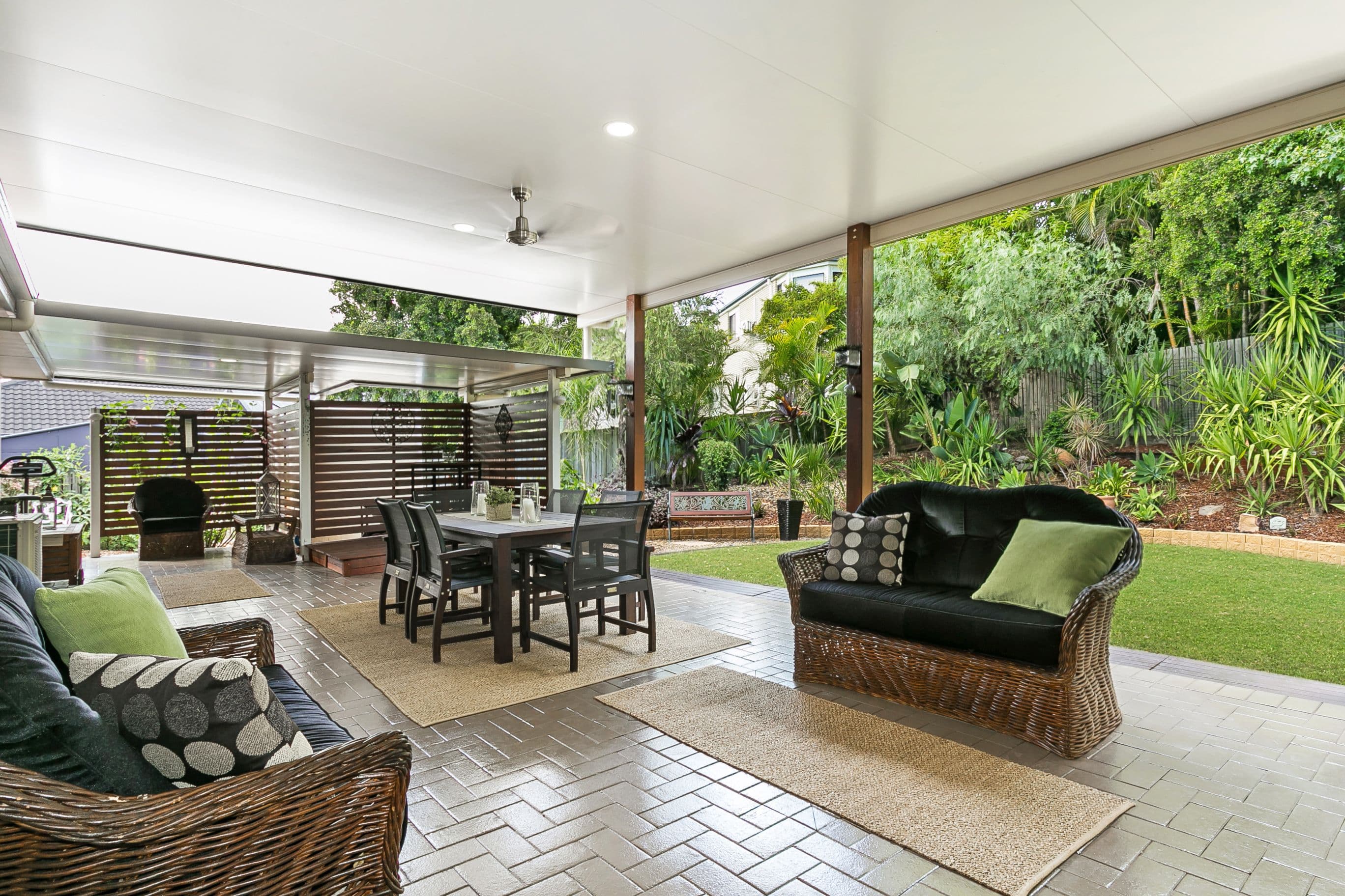 6 Elamang Close, Sinnamon Park QLD 4073, Sinnamon Park - Thumbnail 2