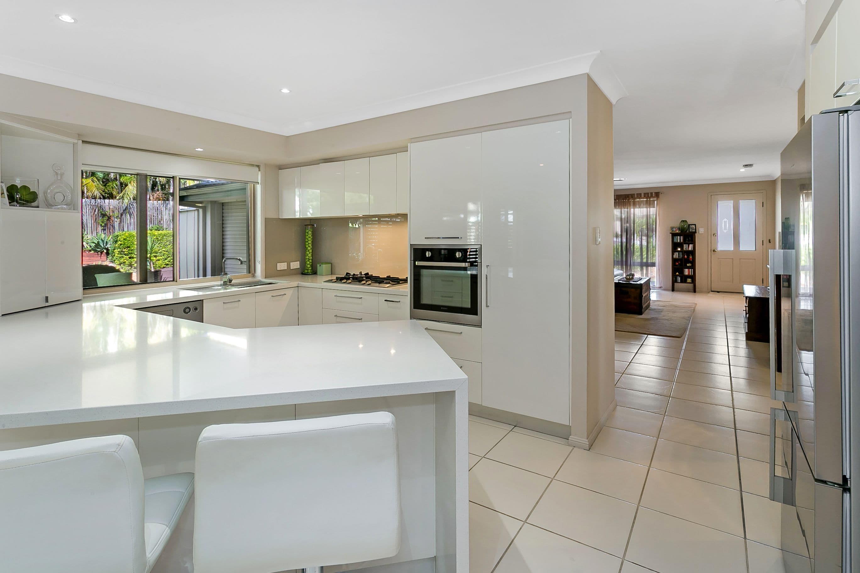 6 Elamang Close, Sinnamon Park QLD 4073, Sinnamon Park - Thumbnail 3