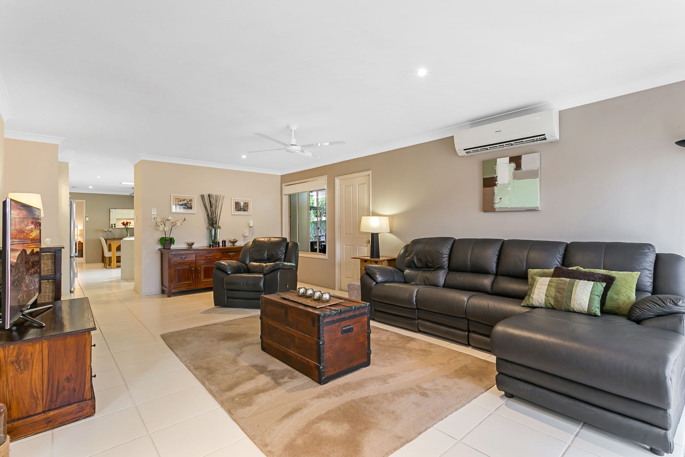 6 Elamang Close, Sinnamon Park QLD 4073, Sinnamon Park - Thumbnail 4