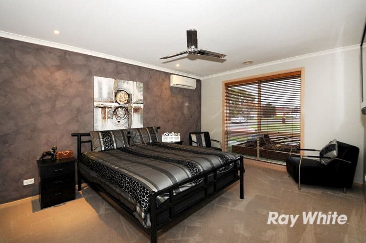 1 Pedley Way, Lynbrook VIC 3975, Lynbrook - Thumbnail 5