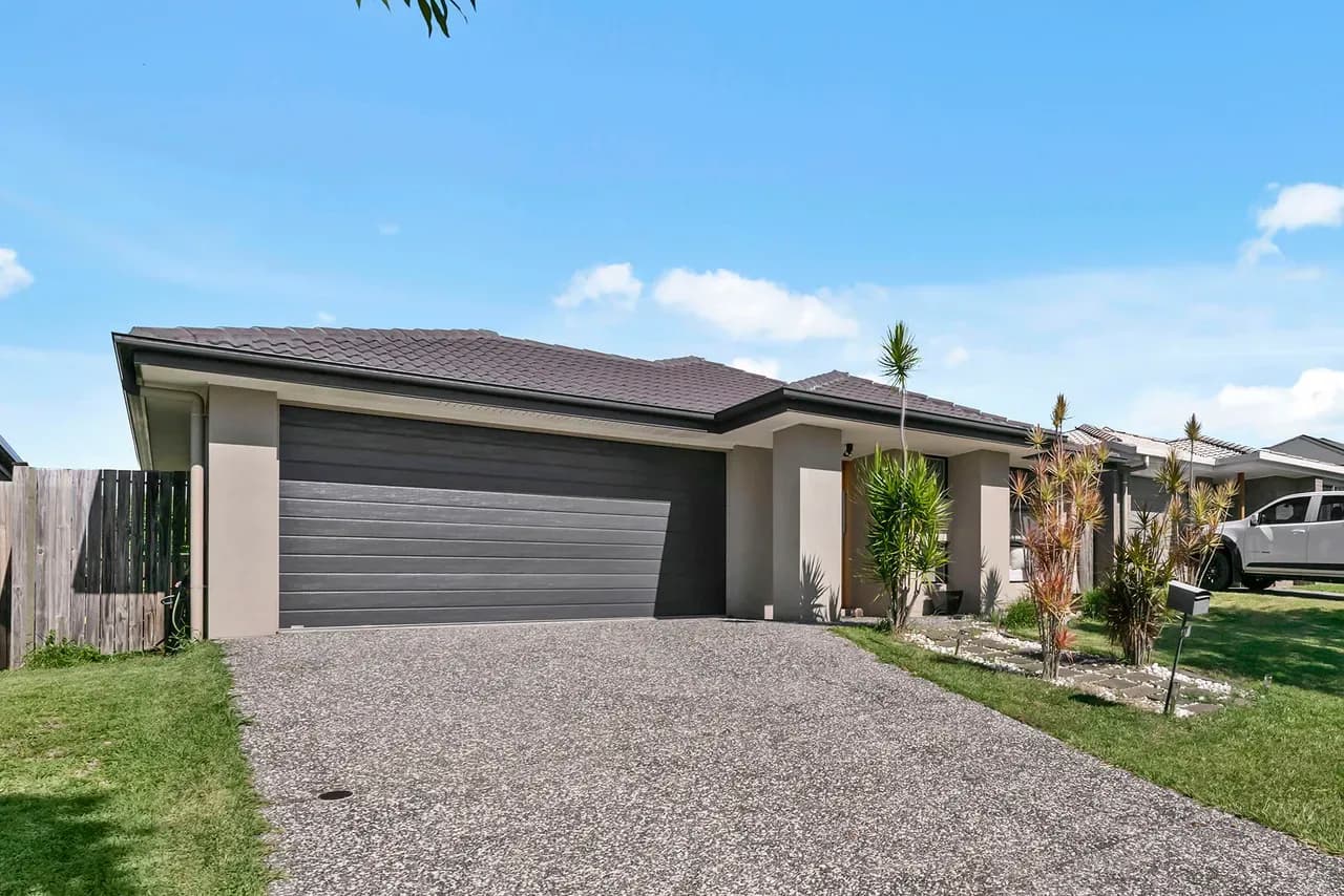 11 Grainger Circuit, Burpengary QLD 4505, Burpengary - Thumbnail 2