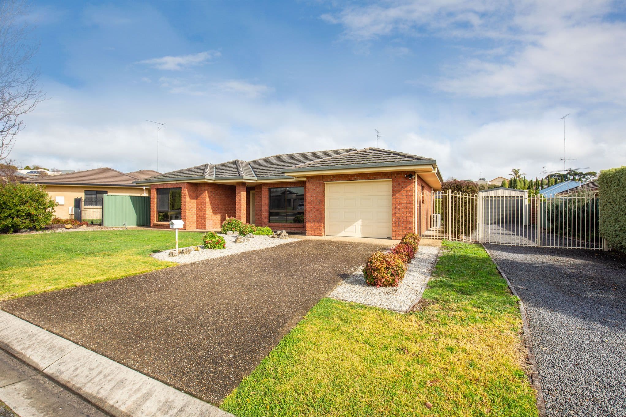 18 Saint Martins Drive, Mount Gambier SA 5290, Mount Gambier - Thumbnail 2
