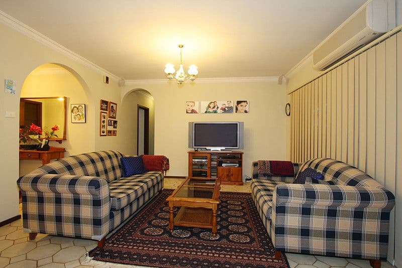 4 Melton Avenue, CARNEGIE VIC 3163, Carnegie - Thumbnail 4