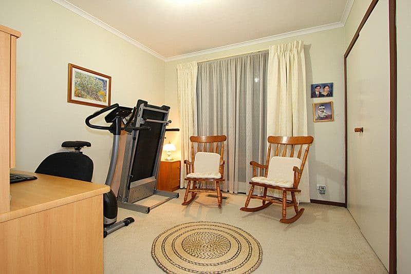 4 Melton Avenue, CARNEGIE VIC 3163, Carnegie - Thumbnail 8