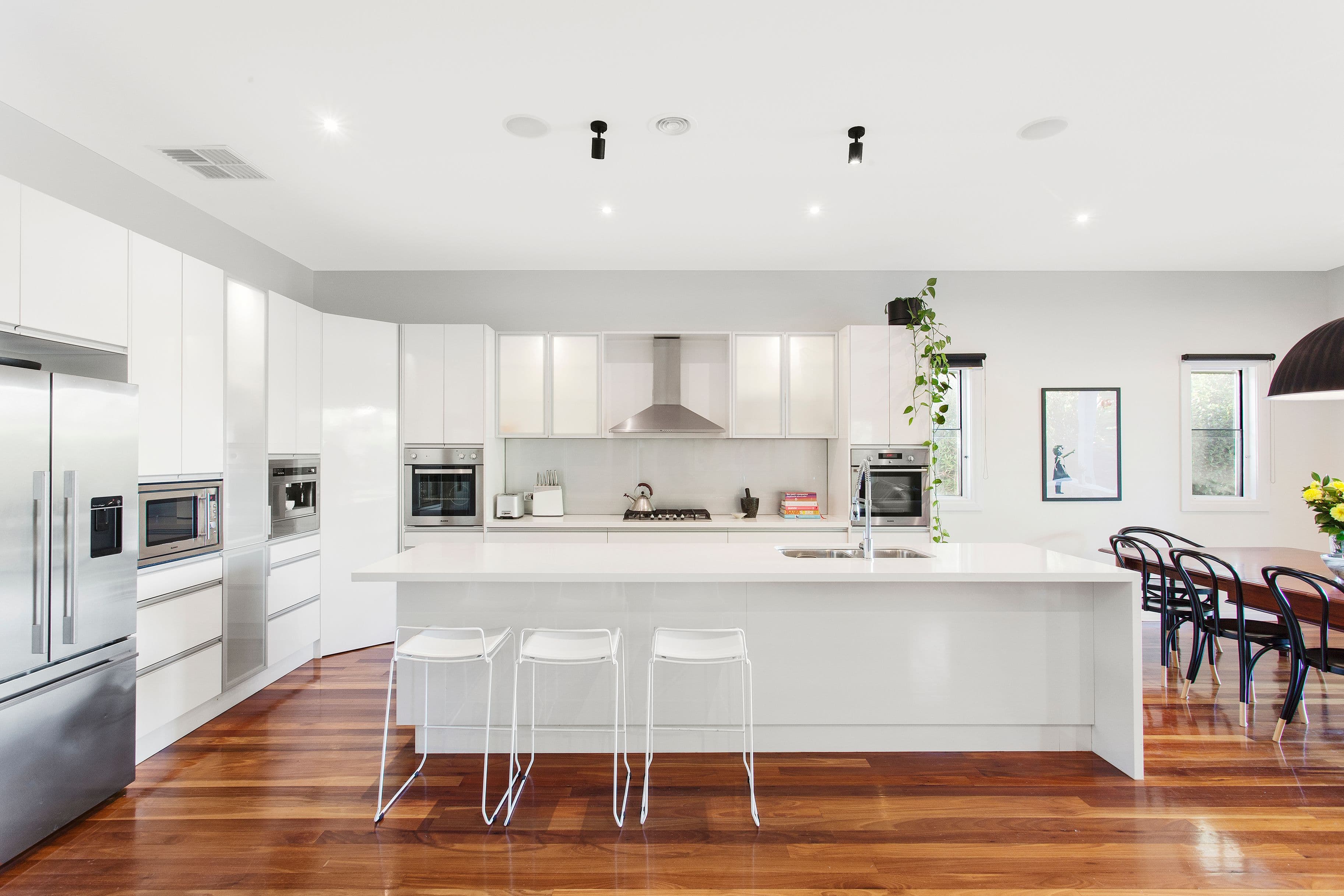 34 Canterbury Street, Hughesdale VIC 3166, Hughesdale - Thumbnail 3