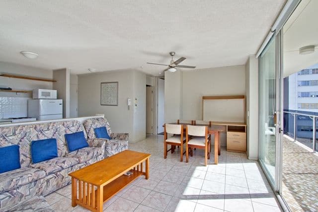 82 'River Park' 40 Watson Esplanade, SURFERS PARADISE QLD 4217, Surfers Paradise - Thumbnail 3