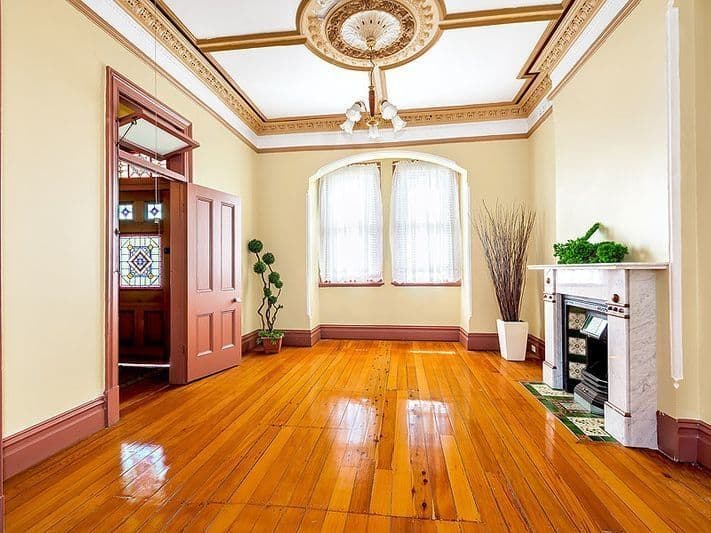 4 Gordon Street, Burwood - Thumbnail 2