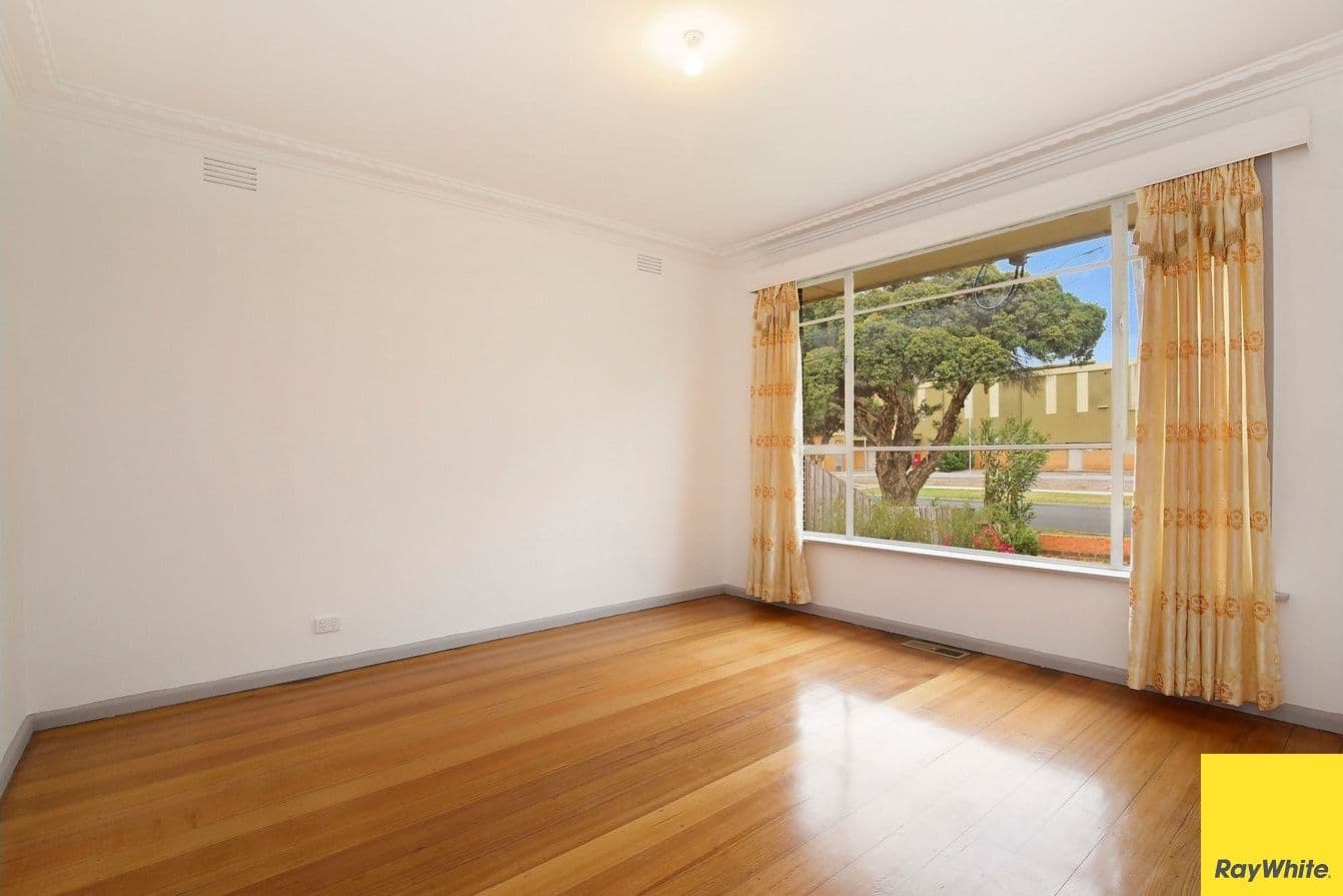 6 Dole Avenue, Reservoir VIC 3073, Reservoir - Thumbnail 5
