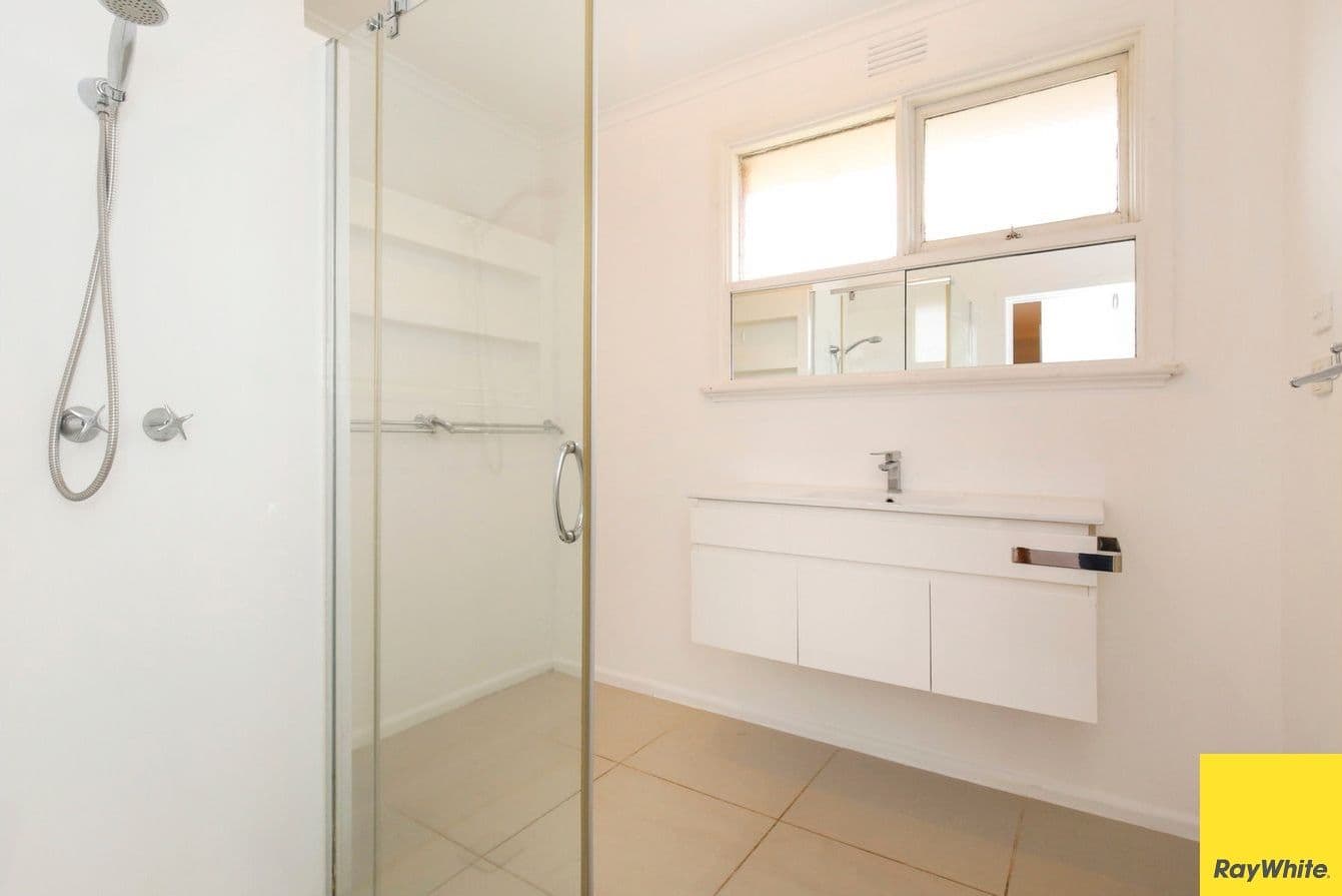 6 Dole Avenue, Reservoir VIC 3073, Reservoir - Thumbnail 6
