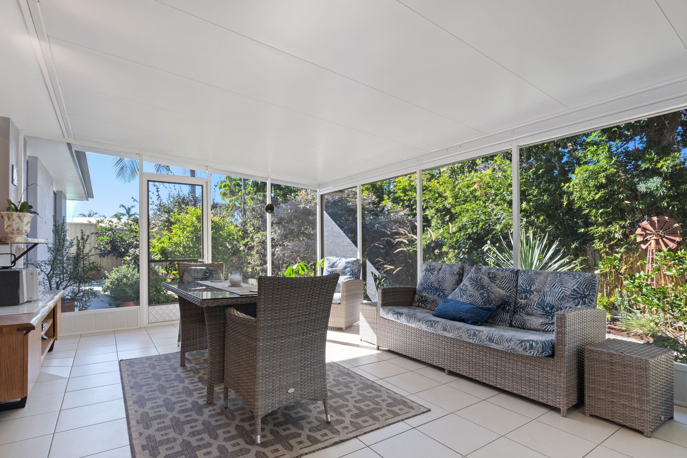 6 Viola Avenue, Hollywell QLD 4216, Hollywell - Thumbnail 8
