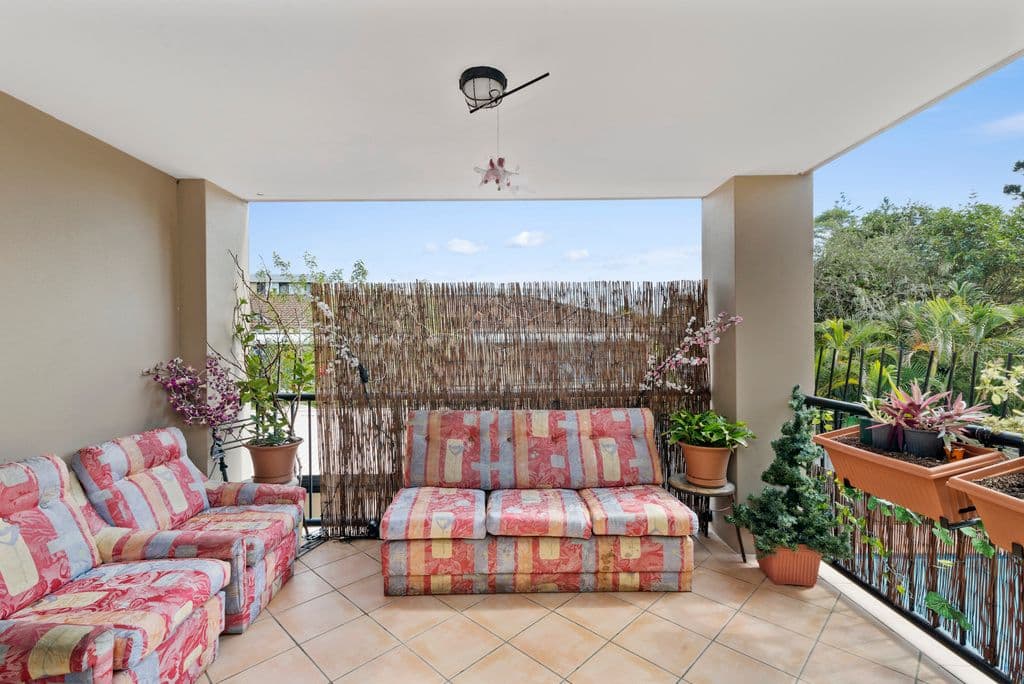 4 Mawarra Street, Palm Beach QLD 4221, Palm Beach - Thumbnail 4