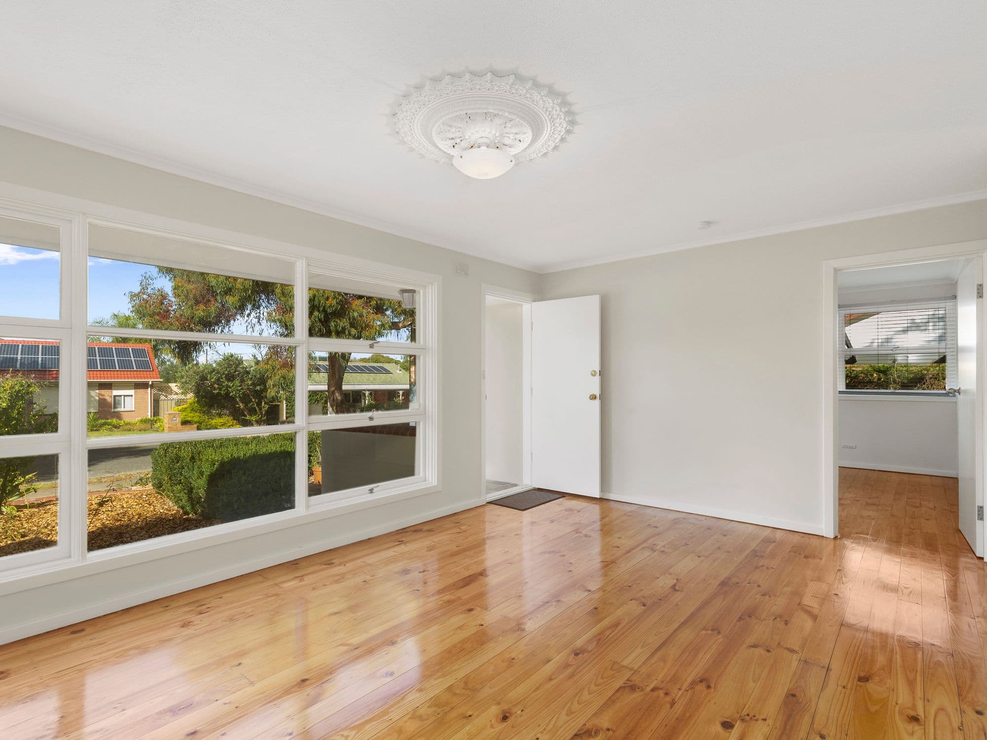 43 Hyde Park Terrace, Point Cook - Thumbnail 3