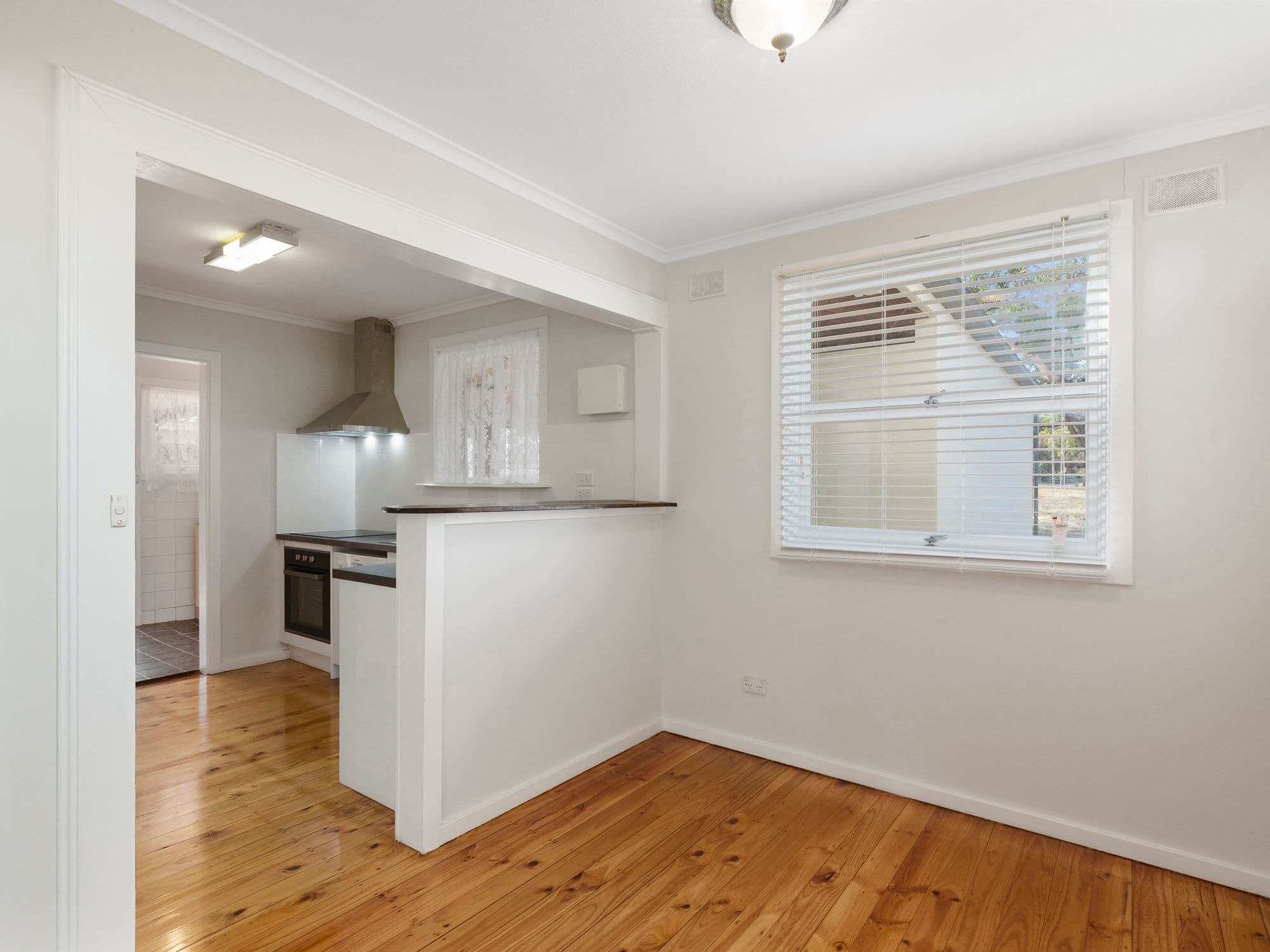 43 Hyde Park Terrace, Point Cook - Thumbnail 4