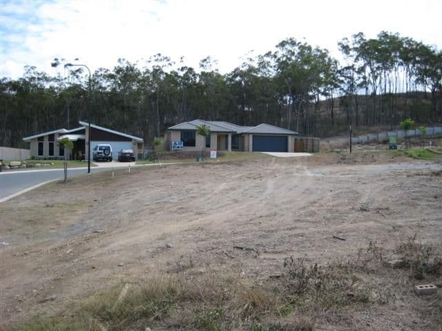 12 Grasstree Crescent, GLADSTONE QLD 4680, Gladstone - Thumbnail 2