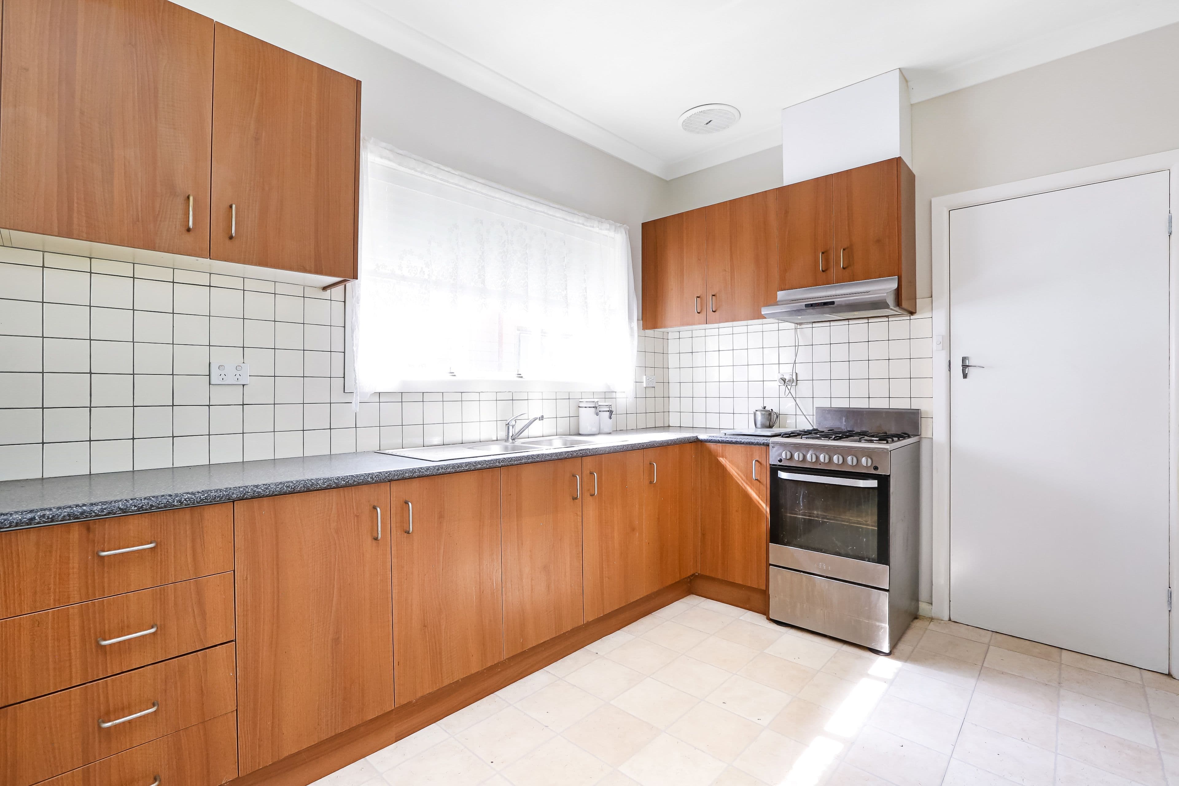 20 Camperdown Avenue, Sunshine North VIC 3020, Sunshine North - Thumbnail 6