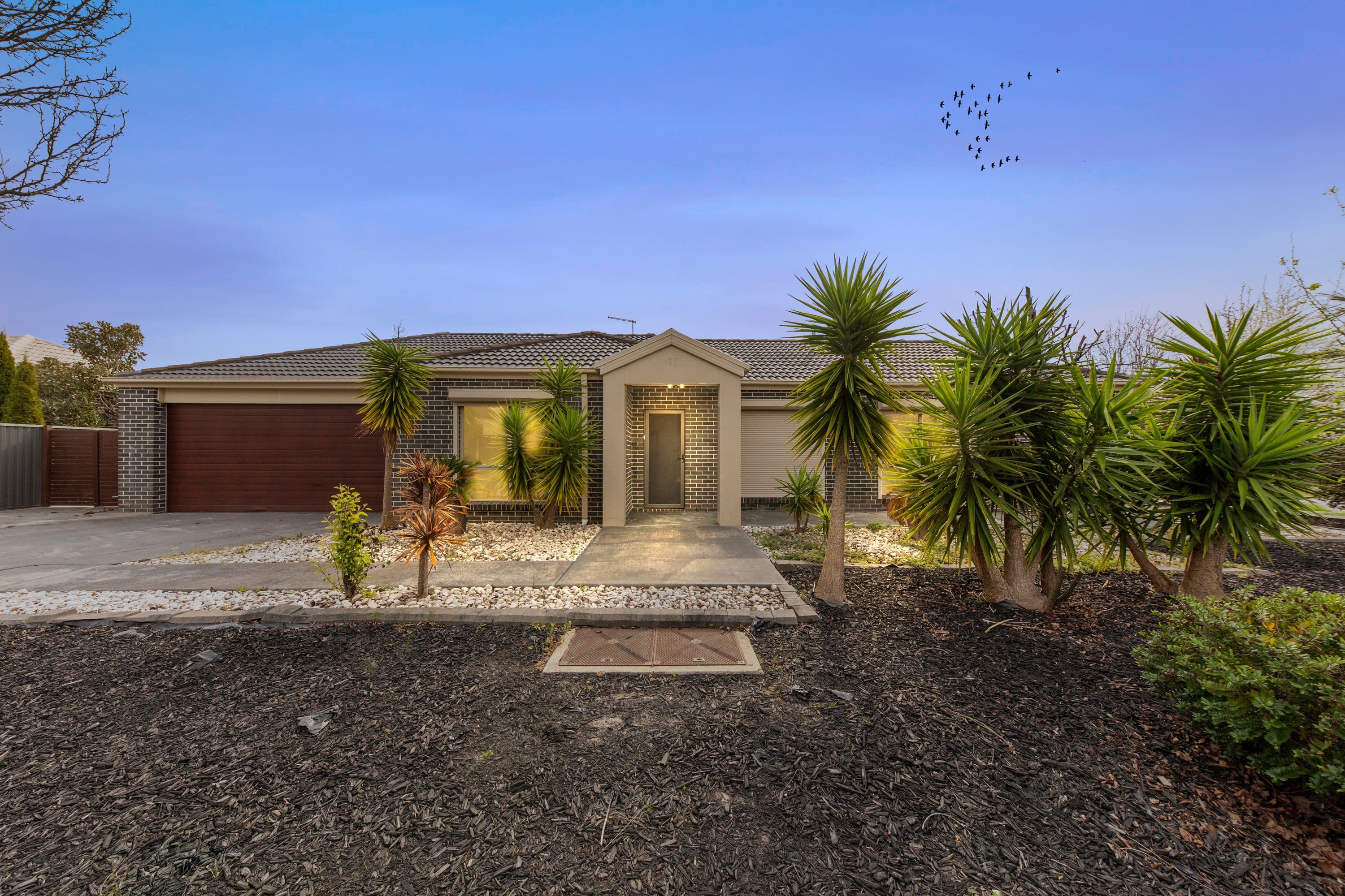 17 Joseph Banks Drive, Pakenham VIC 3810, Pakenham - Image 1