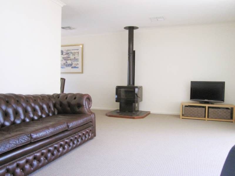 13 Seaview Road, PARA HILLS SA 5096, Para Hills - Thumbnail 2