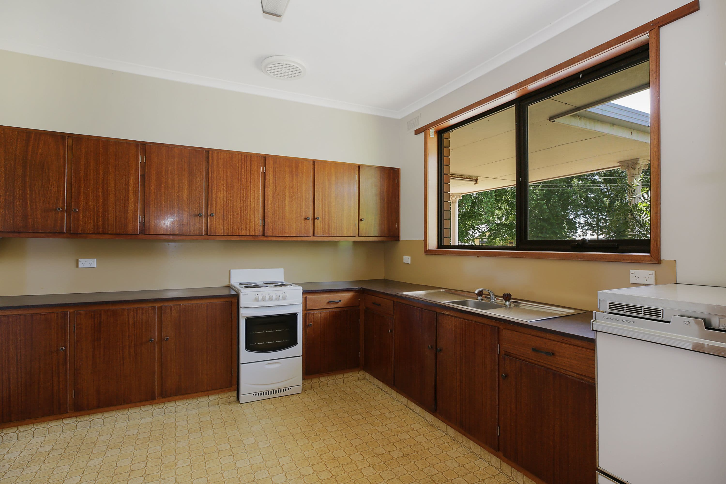 13 Fyans Street, Derrinallum VIC 3325, Derrinallum - Thumbnail 4