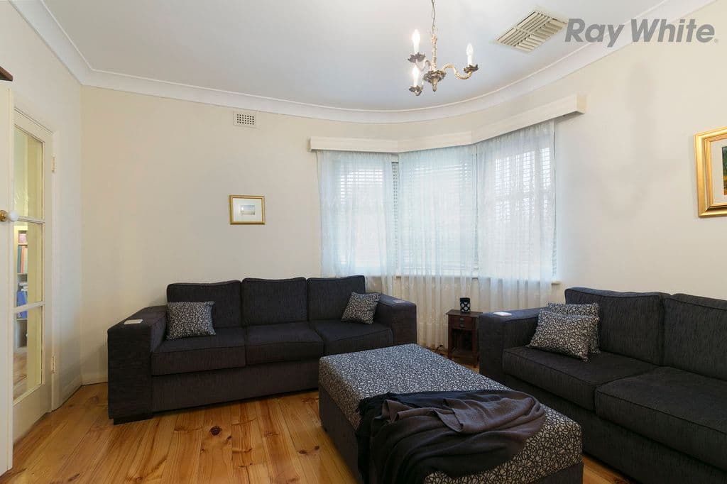 33 Gowrie Avenue, Glengowrie SA 5044, Glengowrie - Thumbnail 4