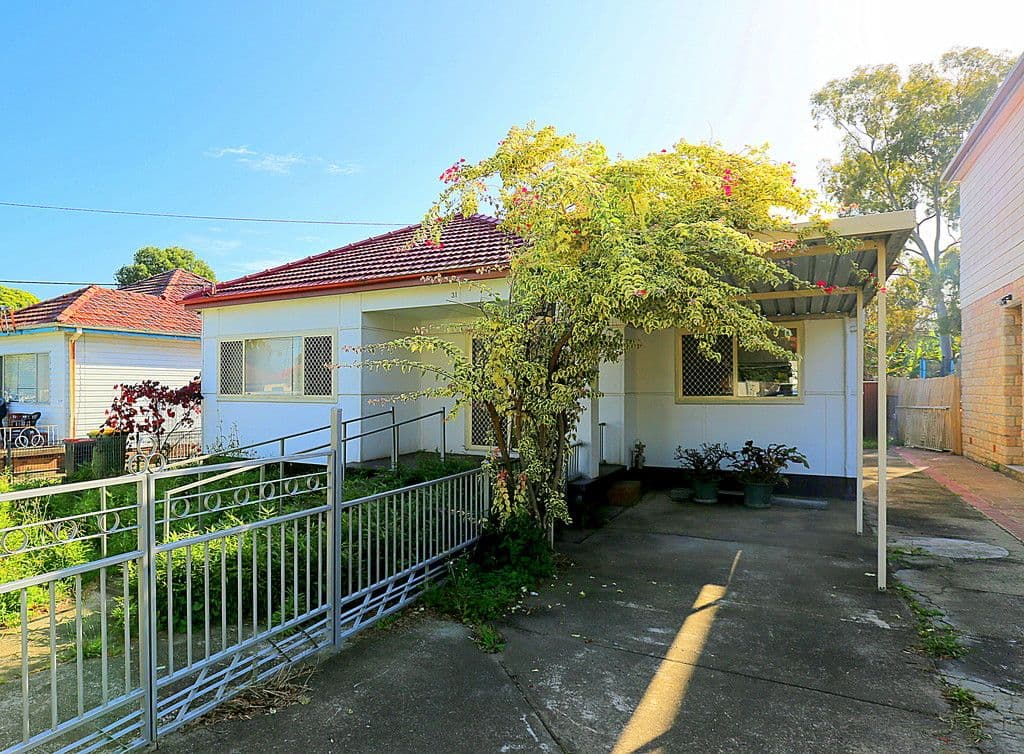 31 Petunia Avenue, Bankstown - Image 1