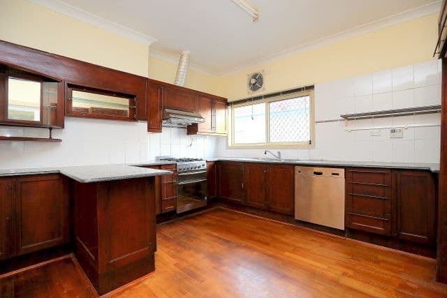 31 Petunia Avenue, Bankstown - Thumbnail 3