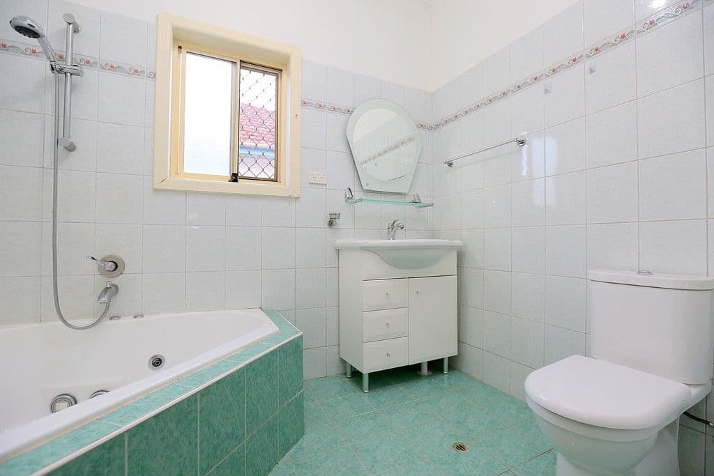31 Petunia Avenue, Bankstown - Thumbnail 7