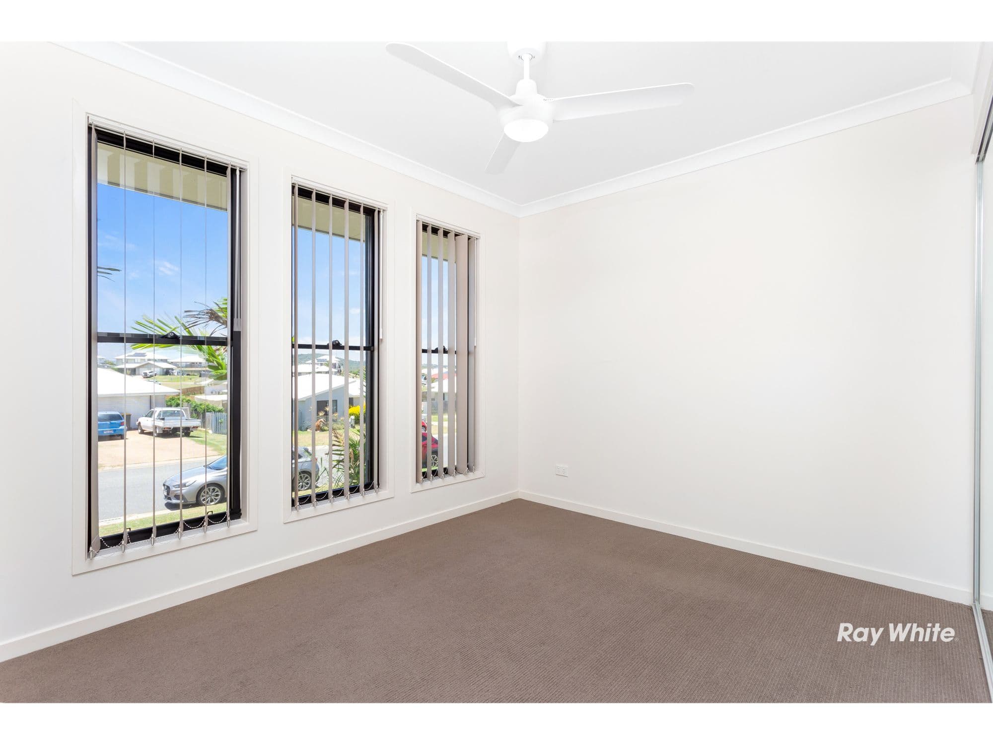15 Falcon Crest, Zilzie QLD 4710, Zilzie - Thumbnail 5