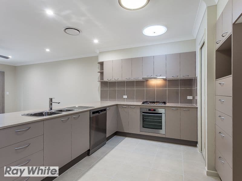 17 Watarrka Avenue, Fitzgibbon QLD 4018, Fitzgibbon - Thumbnail 2