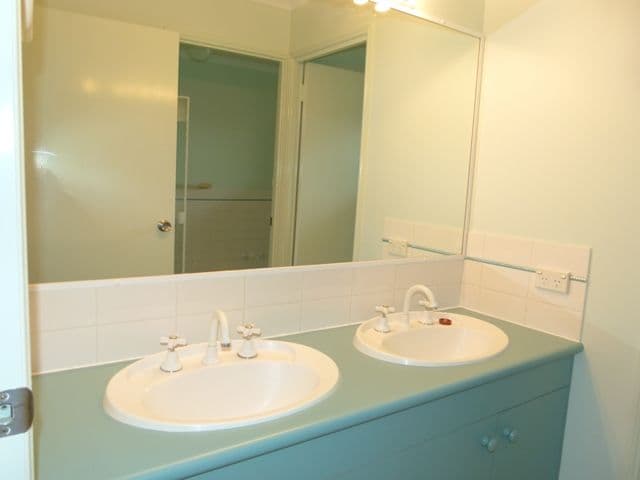 3 Percheron Court, YAMANTO QLD 4305, Yamanto - Thumbnail 8