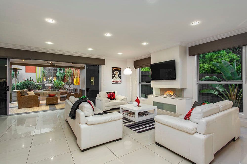 2 Robert Street, BULLEEN VIC 3105, Bulleen - Thumbnail 2