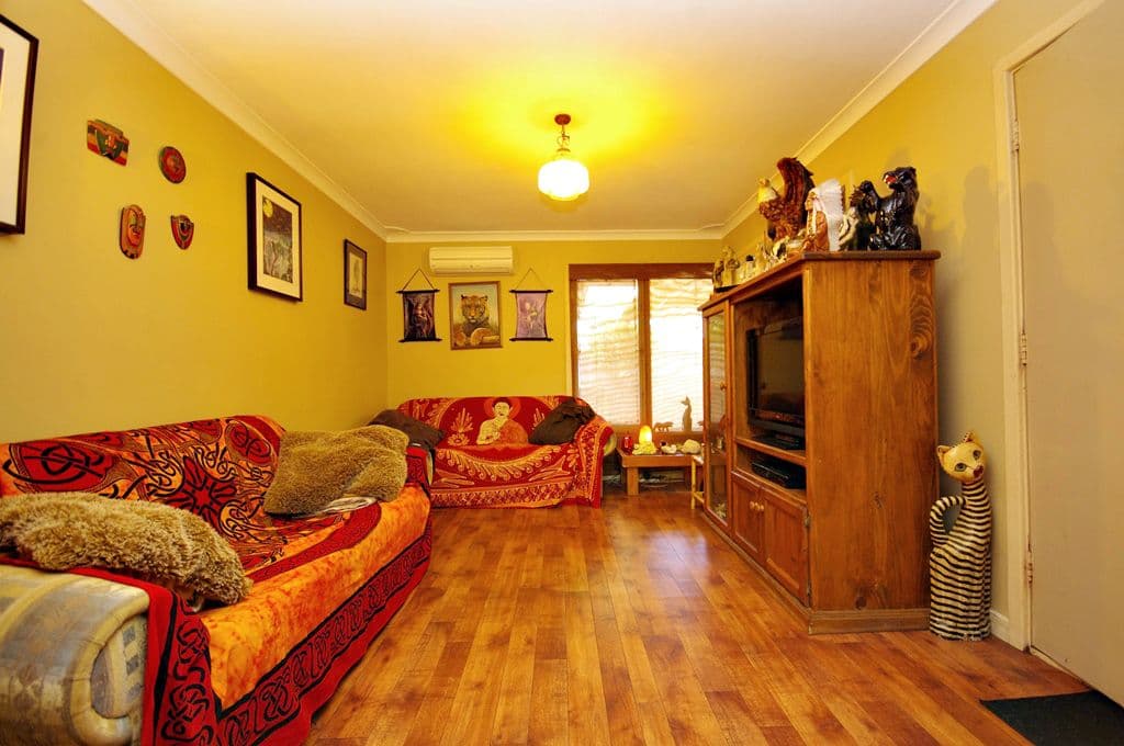 22 Roydon Way, GIRRAWHEEN WA 6064, Girrawheen - Thumbnail 4