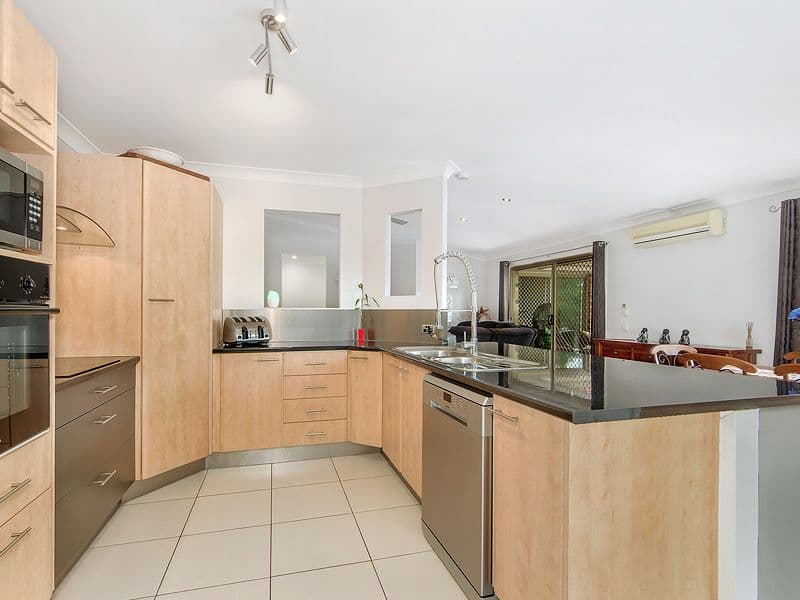 14 Nandi Terrace, Pacific Pines QLD 4211, Pacific Pines - Thumbnail 7