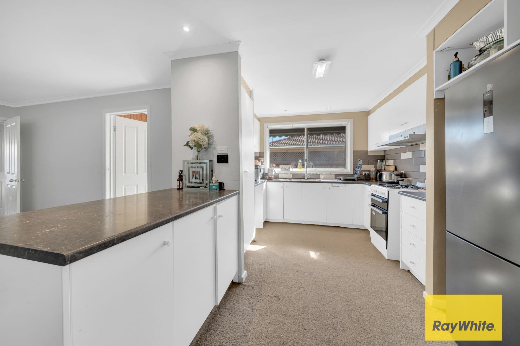 13 Guildford Crescent, Narre Warren VIC 3805, Narre Warren - Thumbnail 2