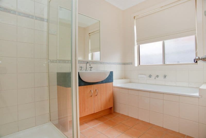 23 Killarney Ridge, GREENSBOROUGH VIC 3088, Greensborough - Thumbnail 3