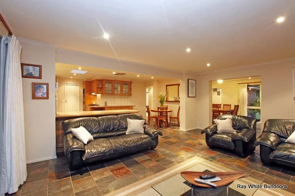 2 Bryson Court, BUNDOORA VIC 3083, Bundoora - Thumbnail 3