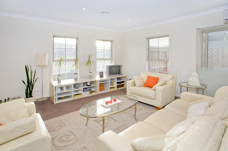 31 Glenfine Avenue, HAMLYN HEIGHTS VIC 3215, Hamlyn Heights - Thumbnail 2